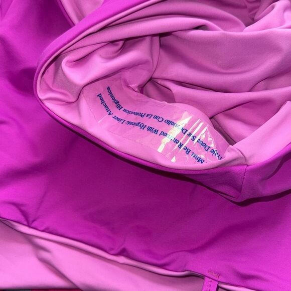 Tommy Bahama Women's Palm Modern
Reversible Maillot One Piece Swimsuit Size 8 - Picture 7 of 10